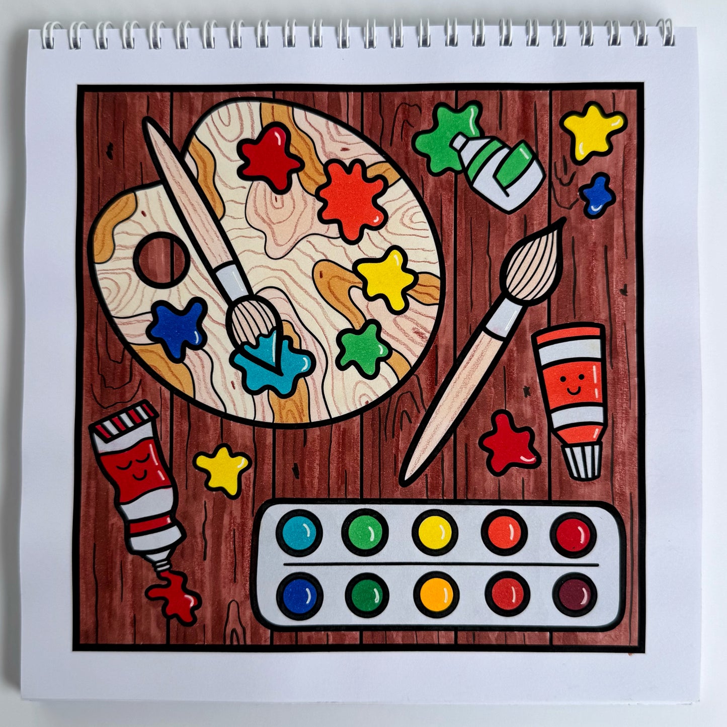 Happy Days Colouring Book – A Fun & Bold Creative Escape