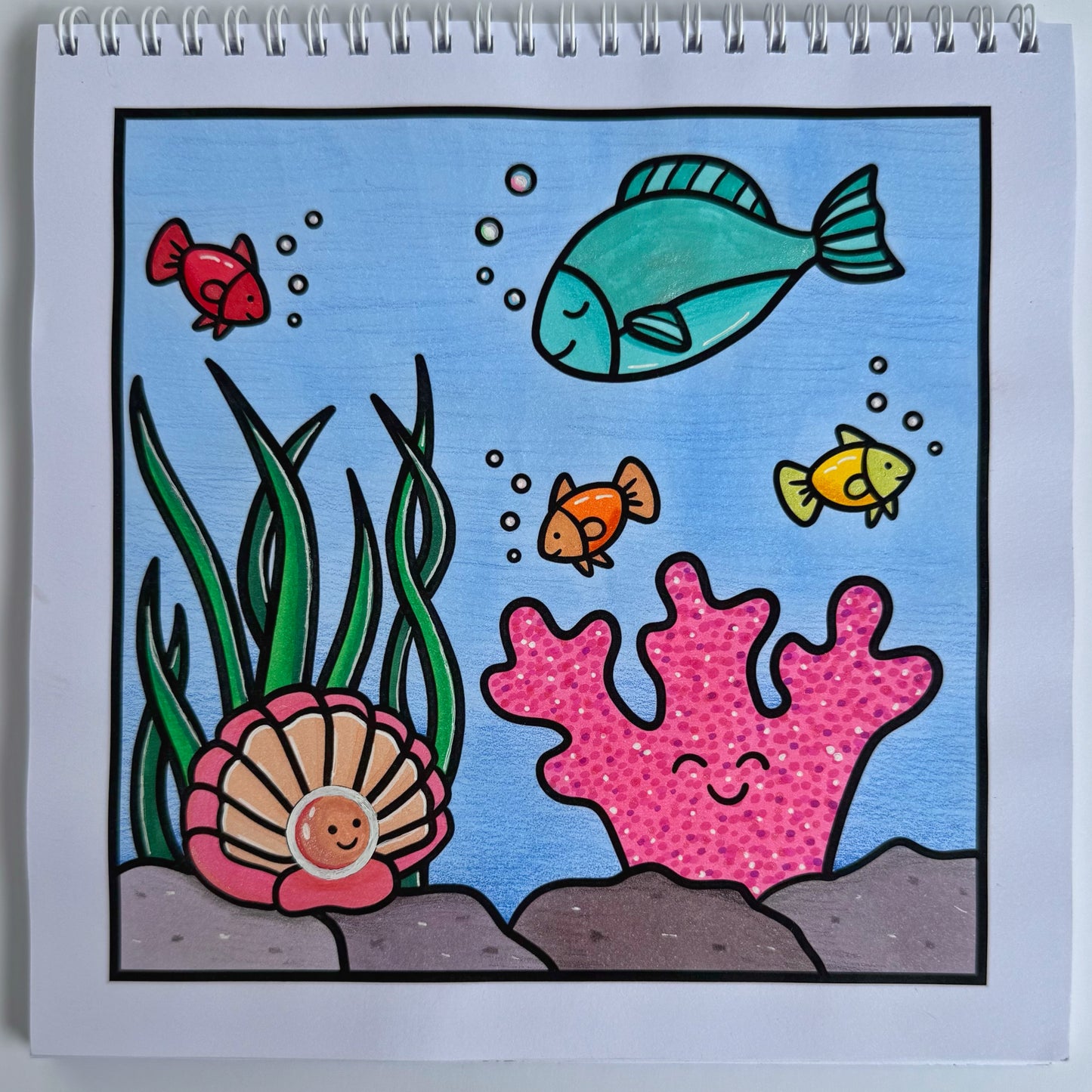 Happy Days Colouring Book – A Fun & Bold Creative Escape